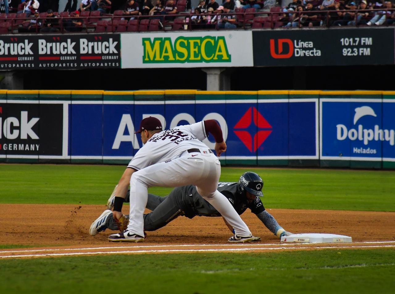 $!Tomateros pega primero en semifinales con blanqueada sobre Algodoneros