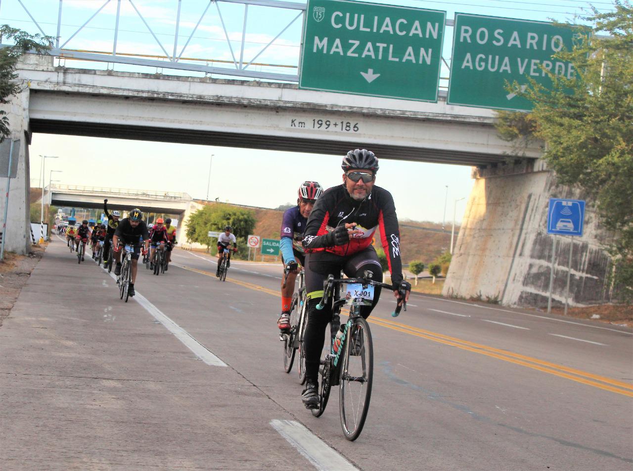 $!Mónico Lizárraga: Ciclistas sinaloenses le rinden tributo con exitosa Ruta del Mono