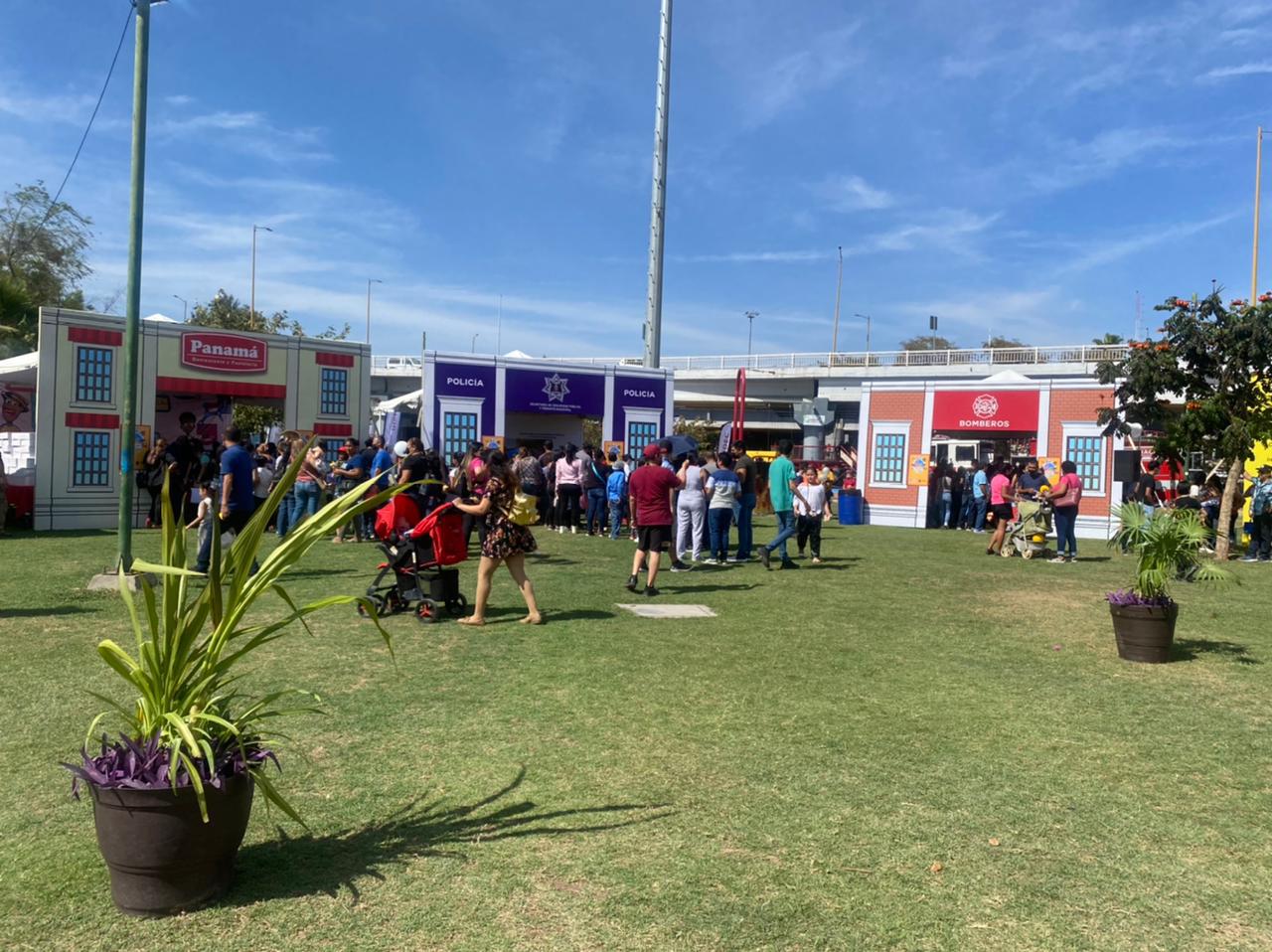 $!Con una mini ciudad, Gobierno de Culiacán celebra el Día de la Niñez