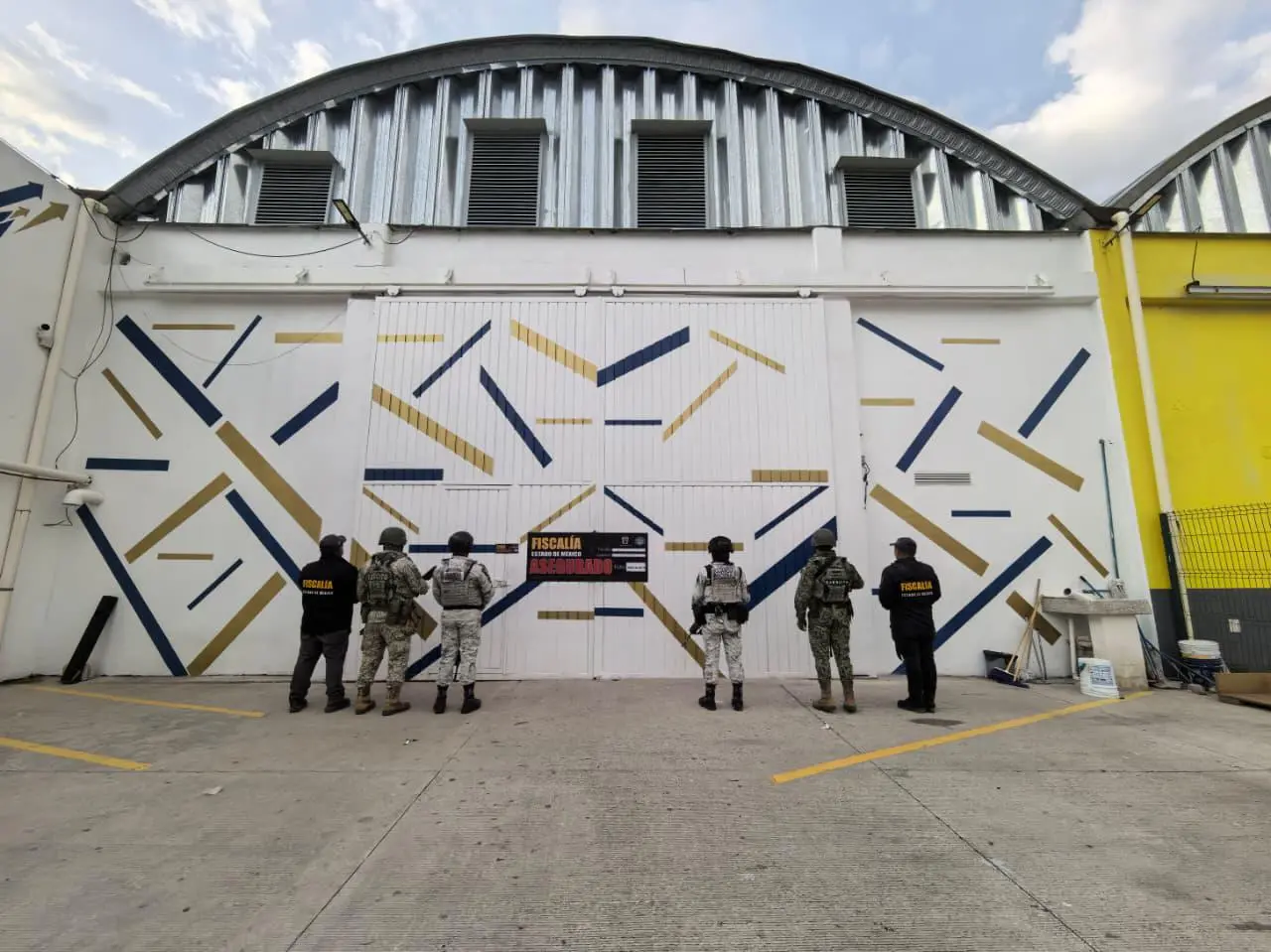 $!Aseguran 3 mil 374 tragamonedas y más de 9 millones de pesos en operativo contra redes criminales en Edomex
