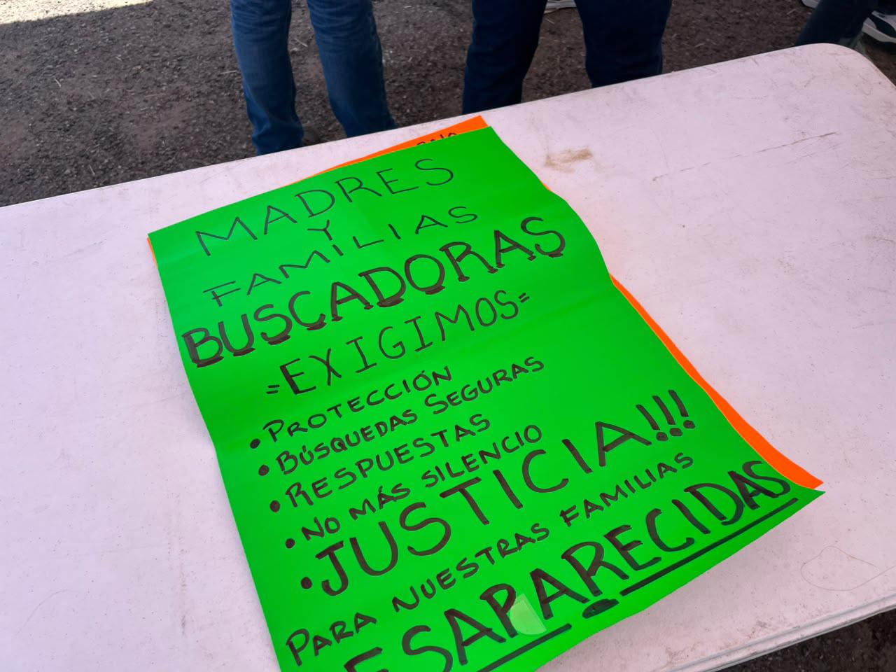 $!Decomisan lona no autorizada en acceso a evento de Sheinbaum en Culiacán