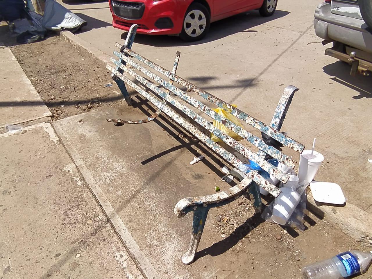 $!Piden remodelación de la plazuela Flores Magón en Mazatlán por desperfectos