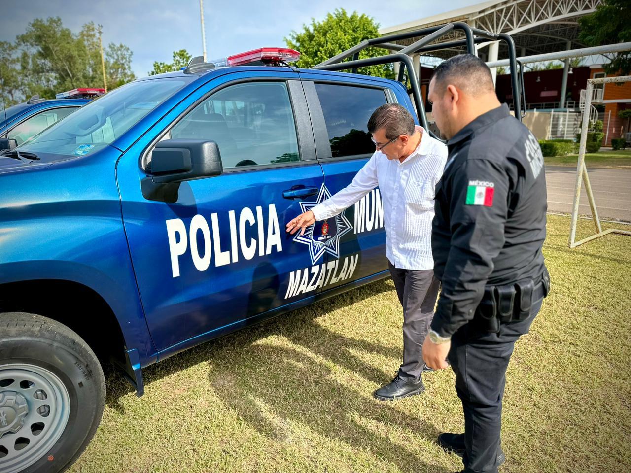 $!Recibe Mazatlán 6 patrullas equipadas del Secretariado Ejecutivo de Seguridad Pública