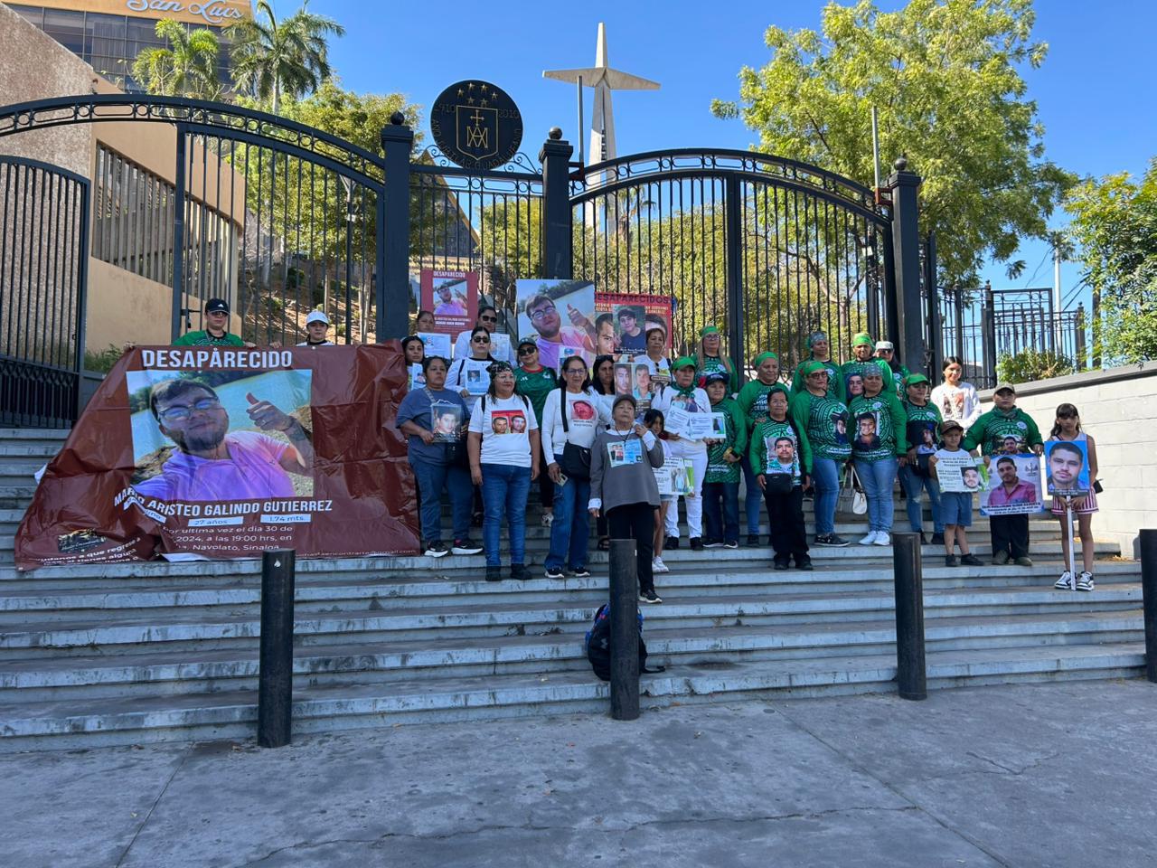 $!Marchan madres buscadoras en Culiacán por justicia y localización de desaparecidos