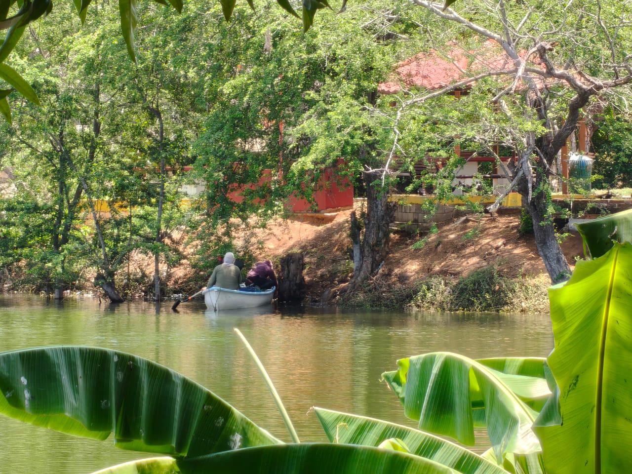 $!Tras lluvias en Rosario, Servicios Públicos realiza limpia en la Laguna del Iguanero