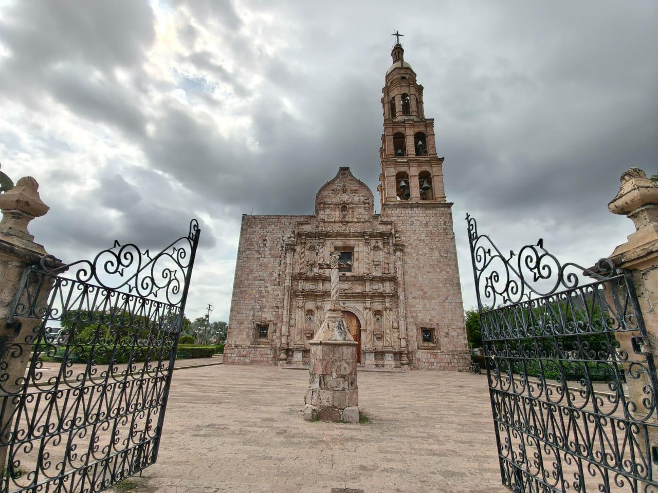 $!Con repique de campanas Santuario de la Virgen del Rosario se une al llamado Episcopal por la paz