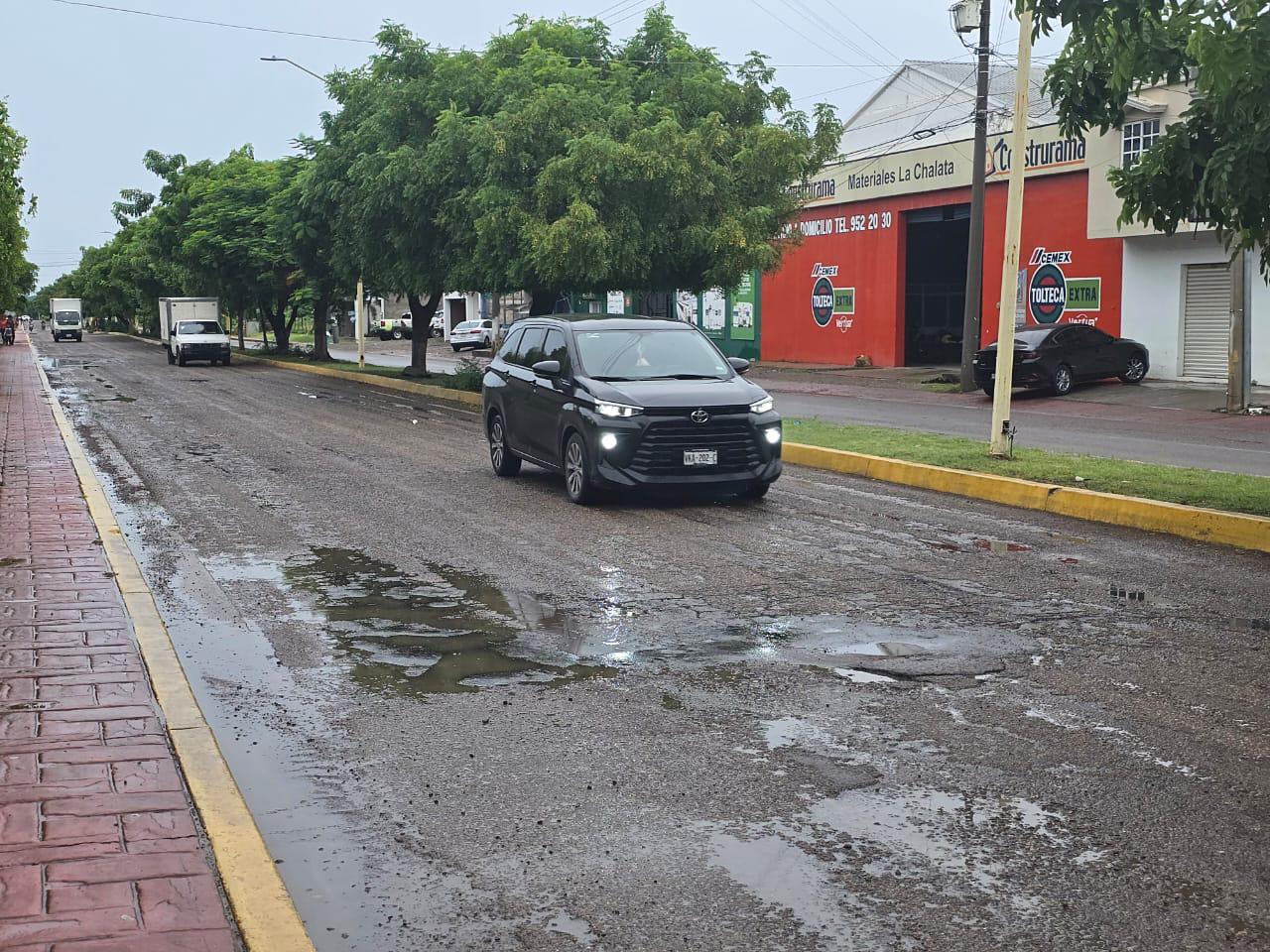 $!Tras lluvias proliferan baches en el acceso y atractivo turístico de Rosario