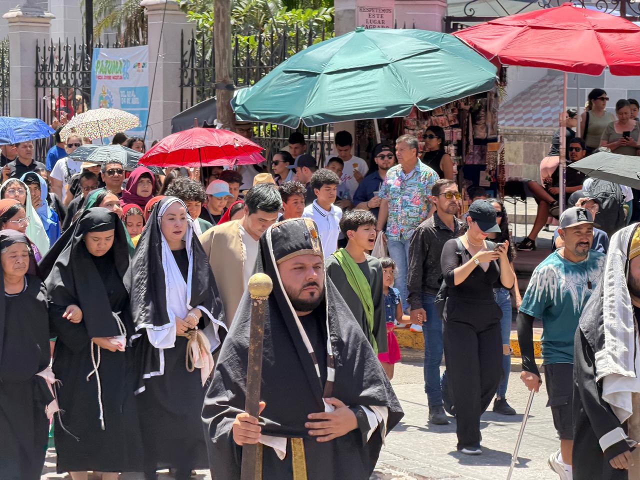 $!Con fe y participación se lleva a cabo el Viacrucis de Pajuma 2026 en Mazatlán