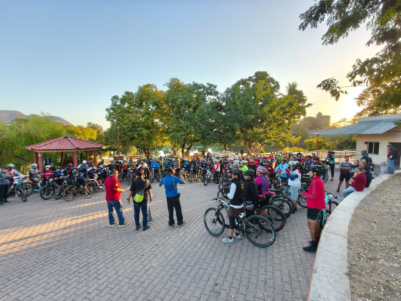 $!Rodada Ciclista Pueblos Mágicos regresa a El Rosario con 180 participantes