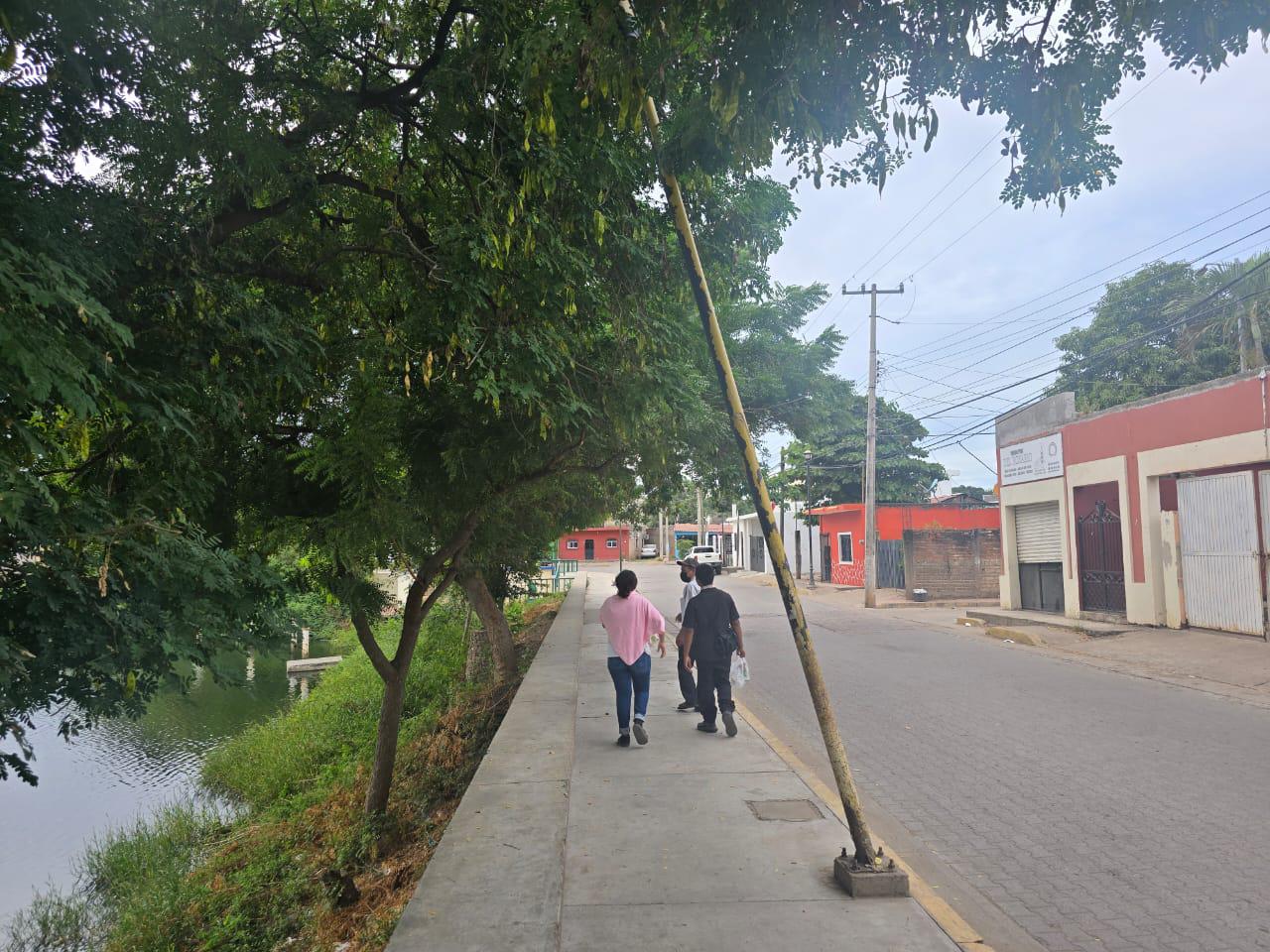 $!Visitantes piden atender desperfectos peligrosos en la Laguna del Iguanero, en Rosario