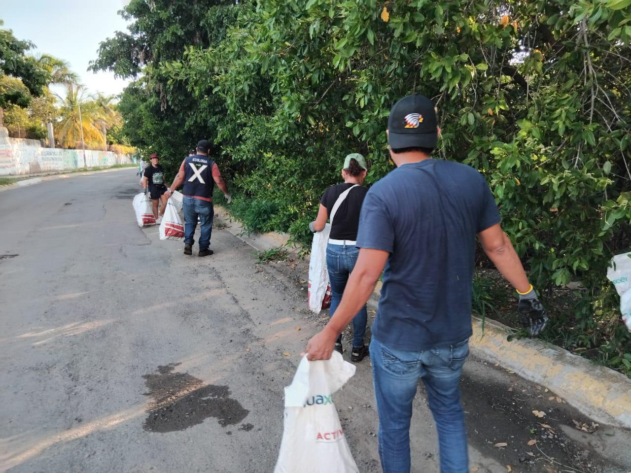 $!Ciudadanos defienden manglar con jornada de limpieza en el Arroyo Jabalines, en Mazatlán