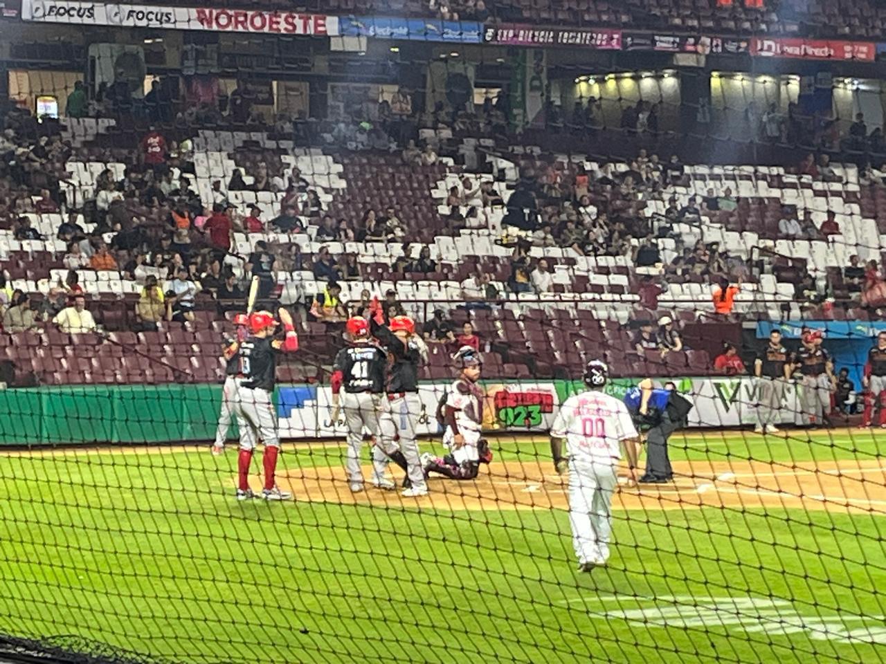 $!Tomateros cae en entradas extras ante Mayos