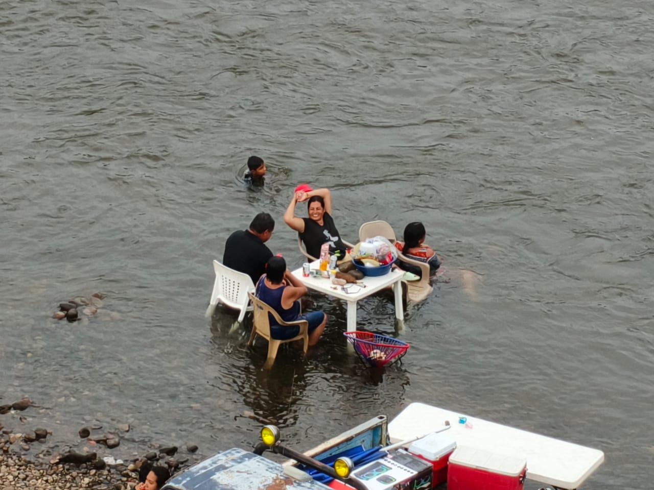 $!Repunte de bañistas en río Baluarte, en Rosario, se dio sin incidentes: Protección Civil