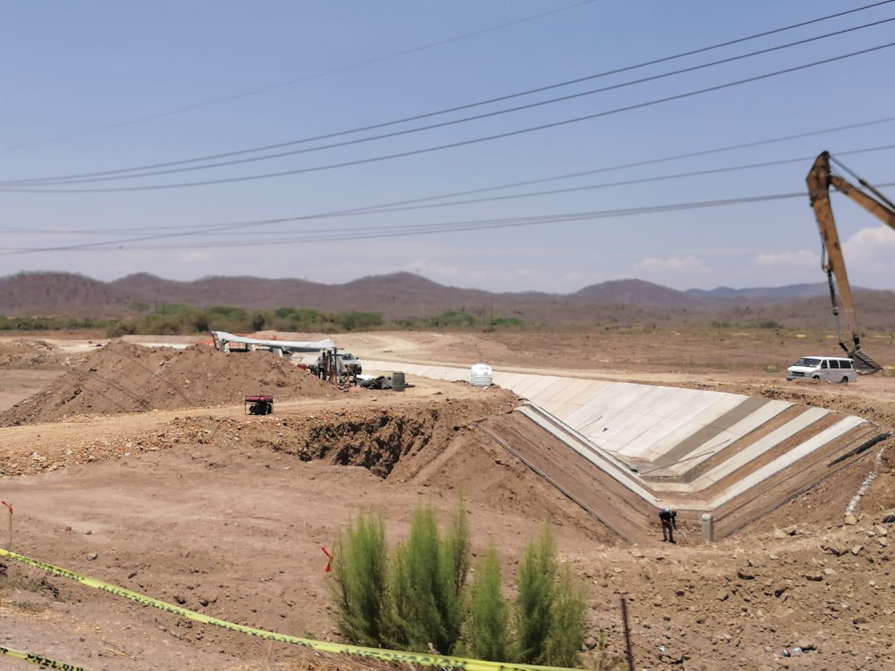 $!Se extienden en Rosario trabajos de canales y tuberías