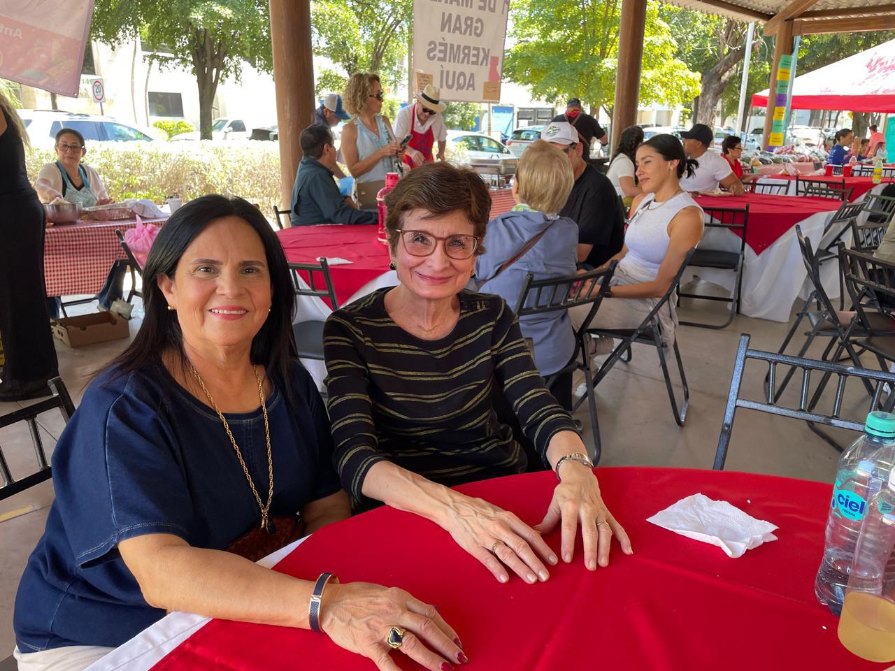 $!Vecinos de la Colonia Chapultepec, en Culiacán, se unen para construcción de velatorio