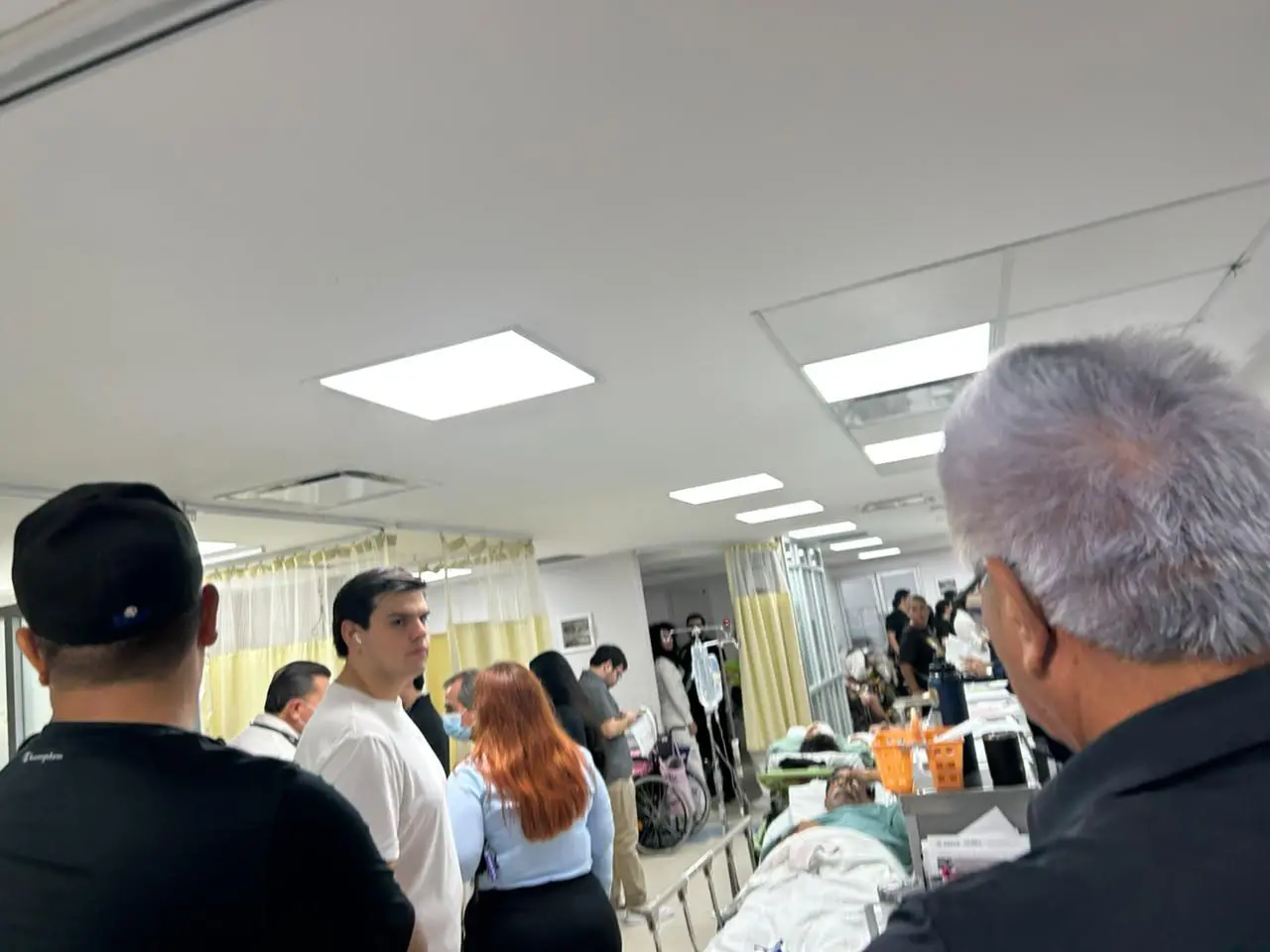 $!Pacientes enfrentan calor y saturación de servicios en urgencias del Issste, en Culiacán