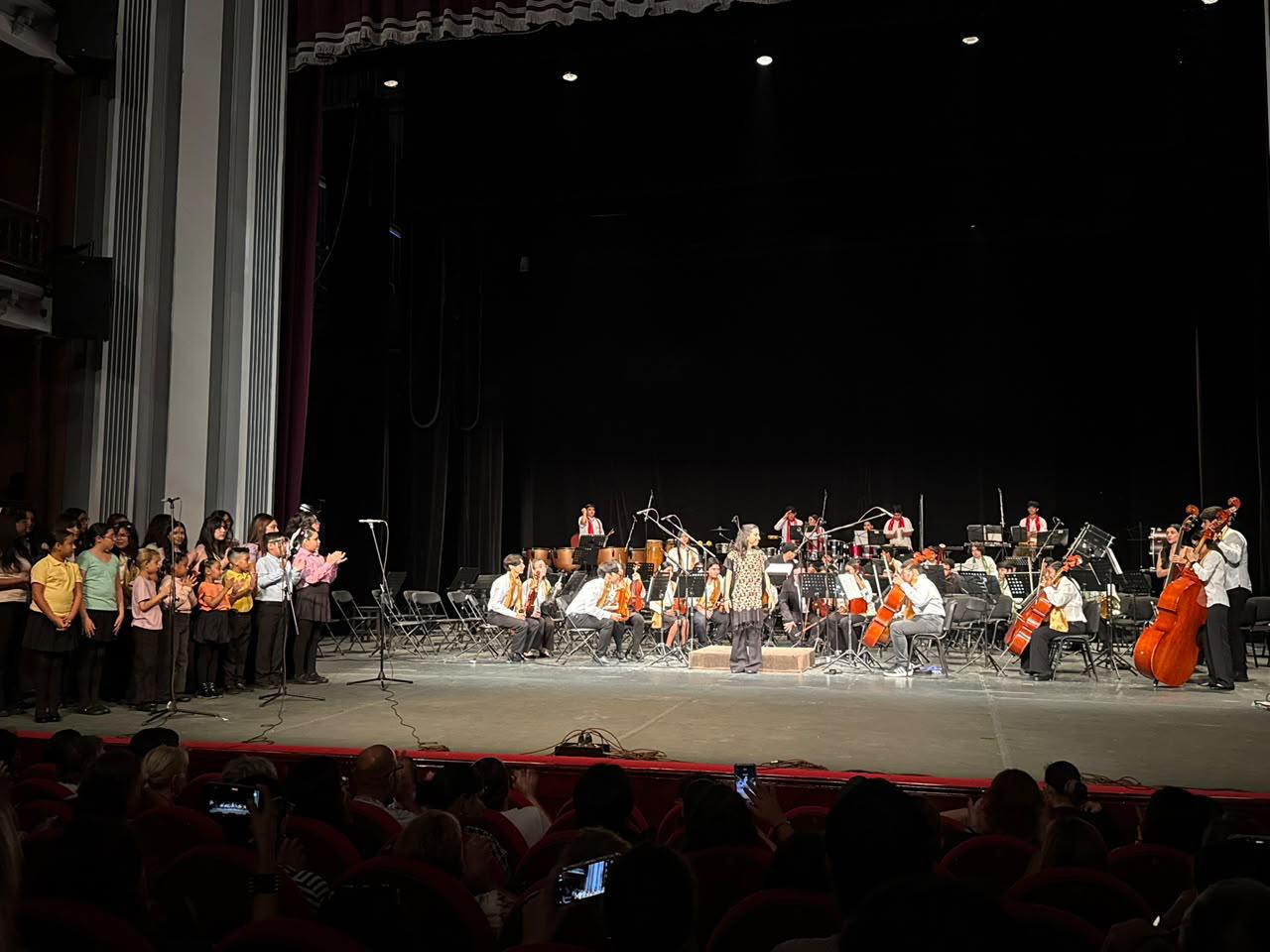 $!Talento rosarense conquista Festival Cultural: ‘Raíces de Plata’ destaca en gala del ISIC