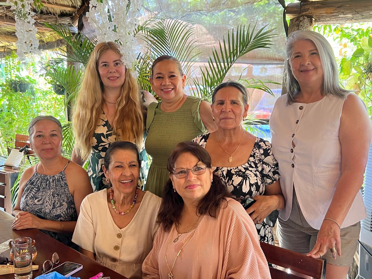 $!Dulce Valdez, Marisela Plazola, Eva Hernández, Carmen Sandoval, Isabel Rendón, Linda Pérez y Lupita Solís.