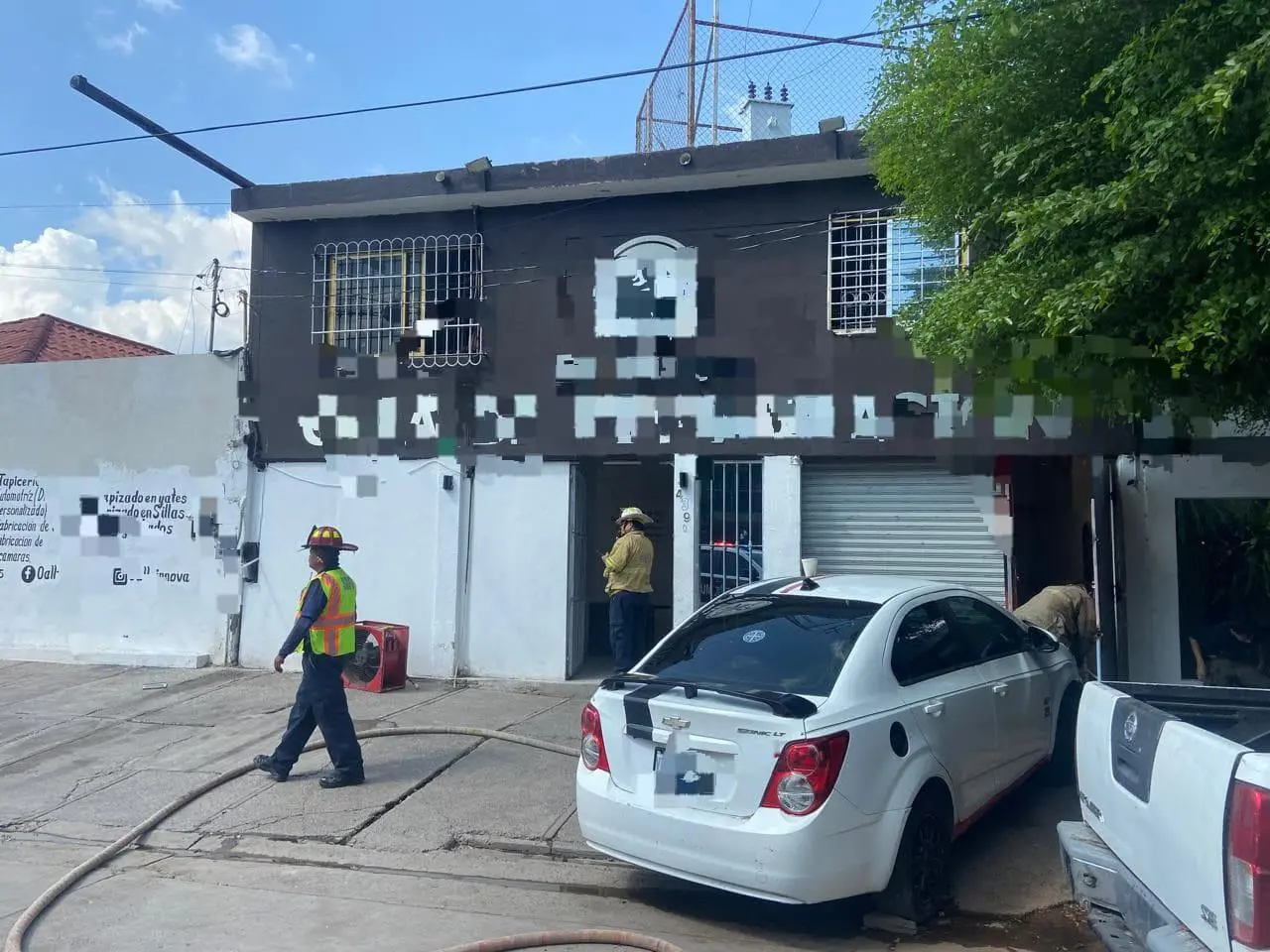 $!Incendio en anexo deja a dos personas sin vida y cinco más heridas de gravedad, en Los Mochis
