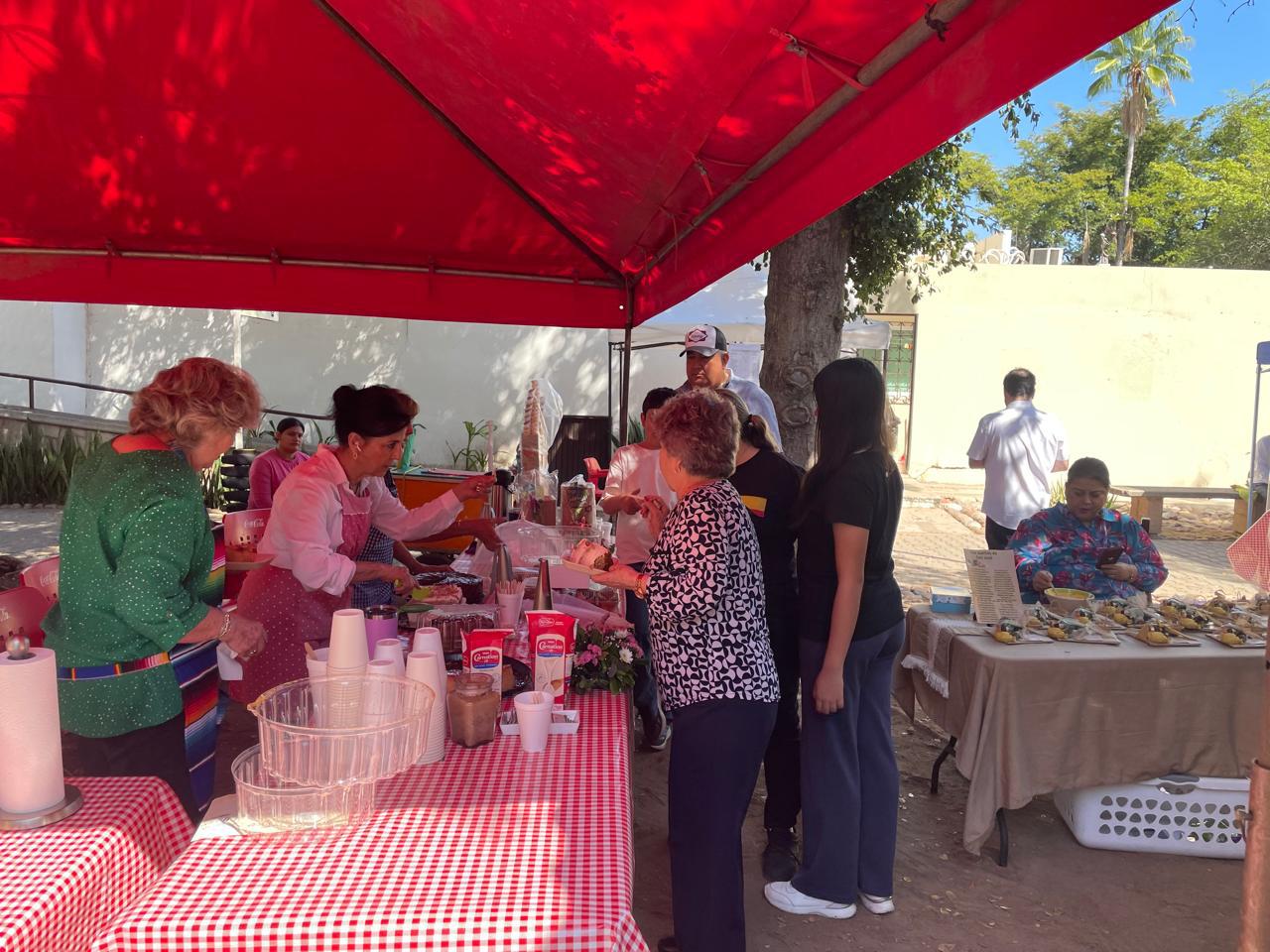 $!Vecinos de la Colonia Chapultepec, en Culiacán, se unen para construcción de velatorio