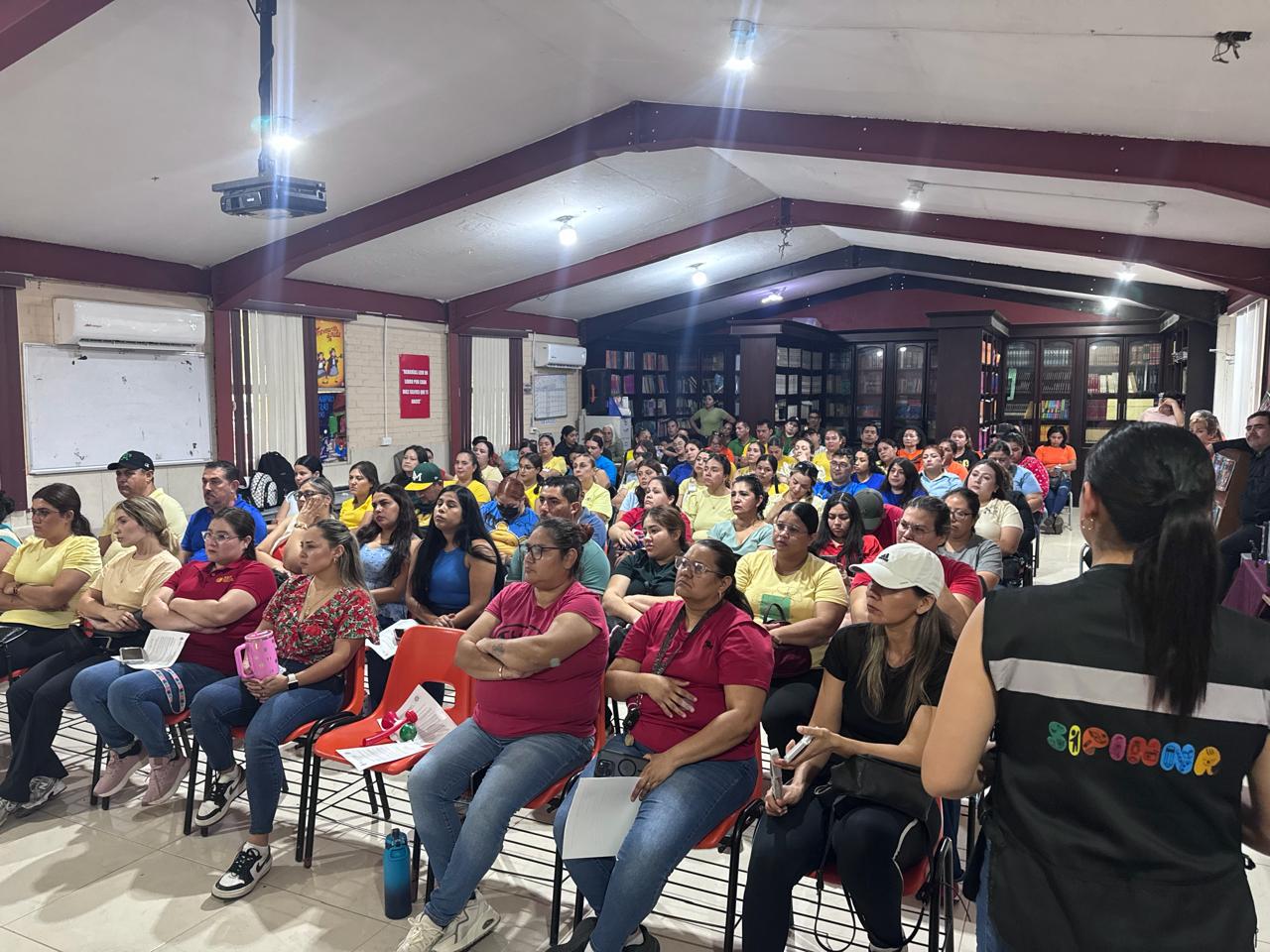 $!Sipinna Ahome capacita a padres y docentes en prevención de violencia desde las aulas y el hogar