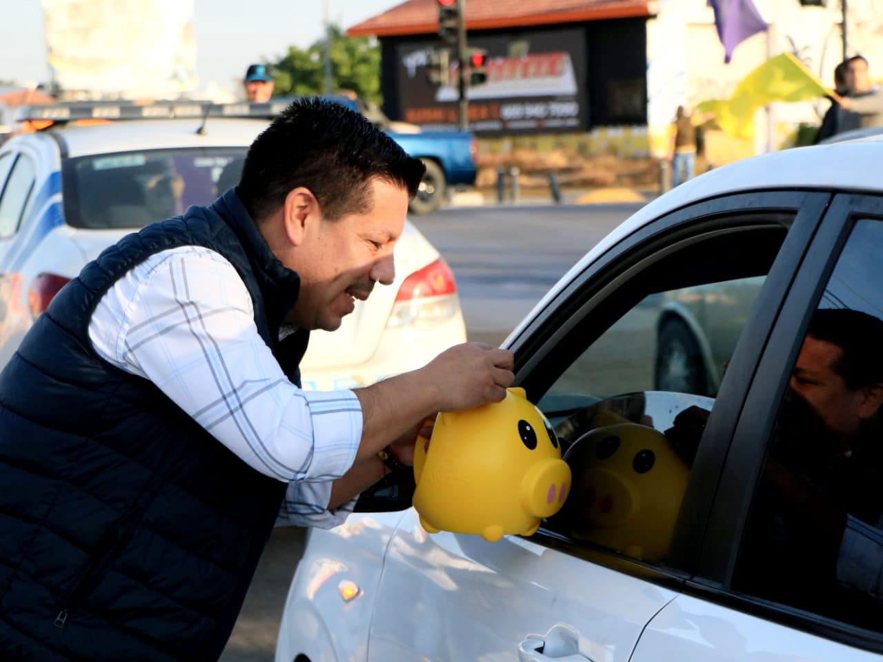 $!Toman de nuevo los cruceros de Mazatlán para botear para lograr la meta de ‘Teletón 2022’