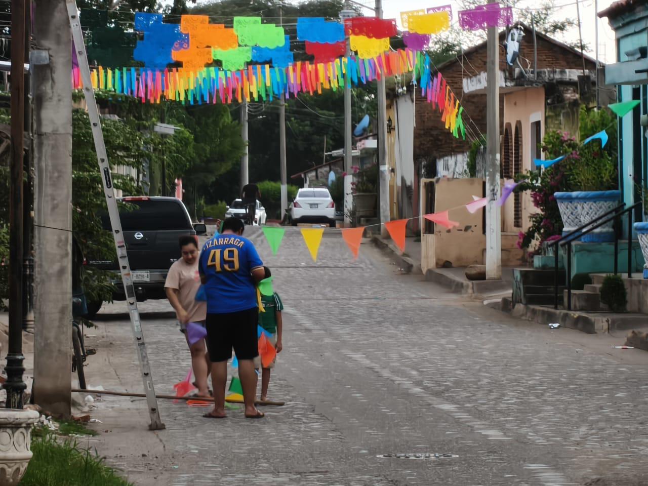 $!Familias visten de fiesta a la sindicatura de Cacalotán para celebrar a la Virgen de Loreto