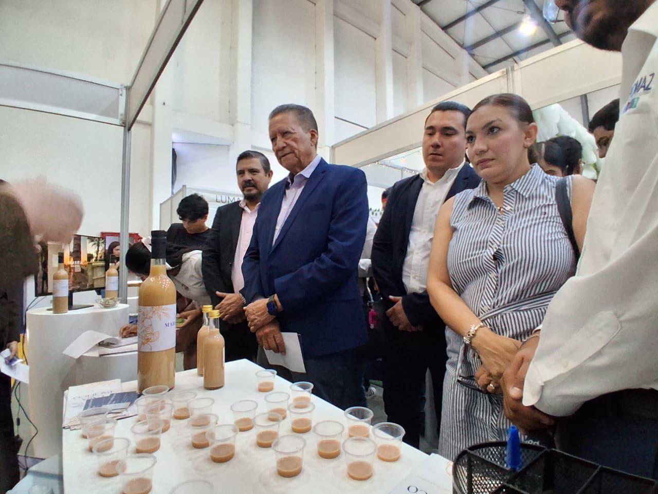 $!Presentan jóvenes de la UAS proyectos innovadores en Feria de Comercio Internacional 2026