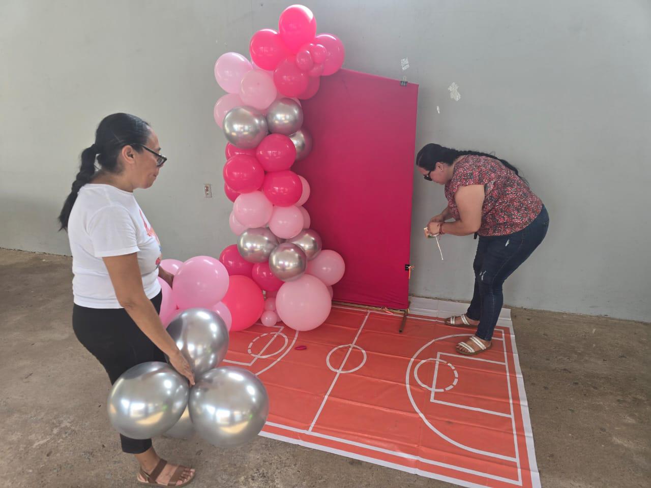 $!Margarita: el arte de decorar que nació con papel y se convirtió en pasión familiar, en Rosario