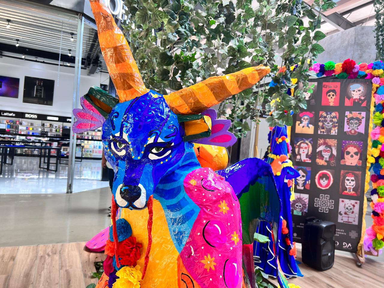 $!La muestra tiene además alebrijes, considerados guardianes espirituales.