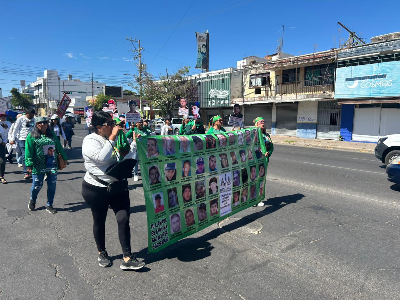 $!Marchan madres buscadoras en Culiacán por justicia y localización de desaparecidos