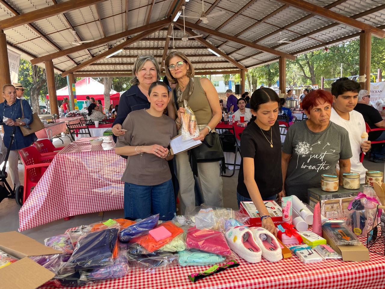 $!Vecinos de la Colonia Chapultepec, en Culiacán, se unen para construcción de velatorio