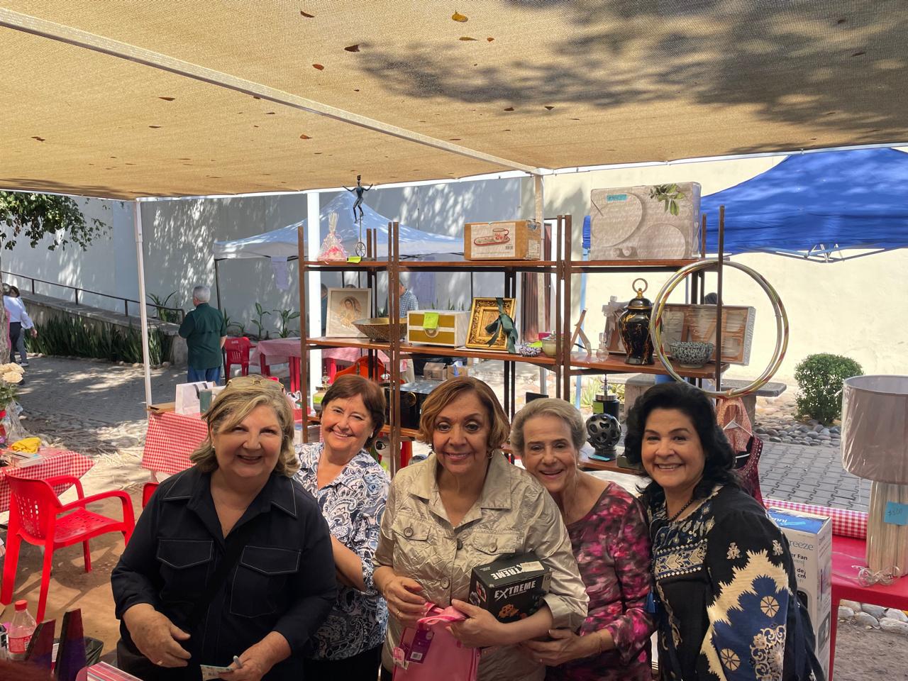 $!Vecinos de la Colonia Chapultepec, en Culiacán, se unen para construcción de velatorio