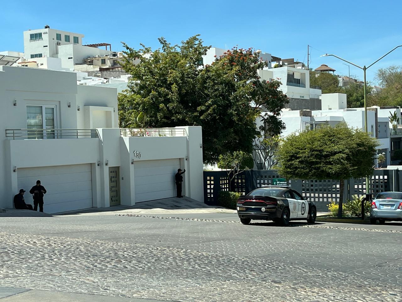 $!Atacan a balazos dos domicilios de la privada Altezza, en Culiacán