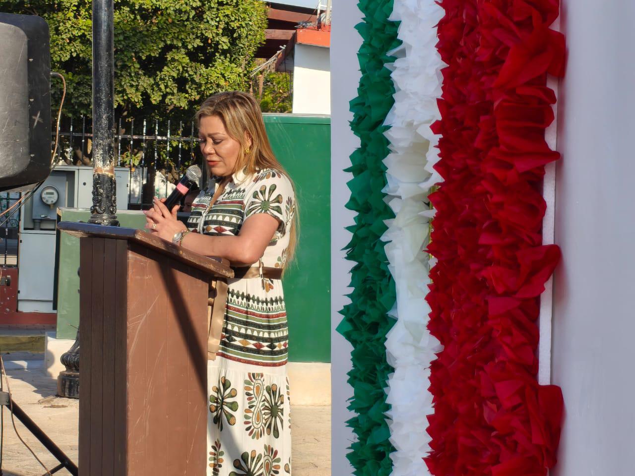 $!Autoridades y planteles educativos conmemoran el Día de la Bandera en Rosario