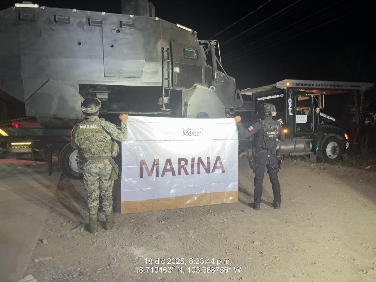 $!Aseguran vehículos ‘monstruo’ y armamento en operativo en Michoacán