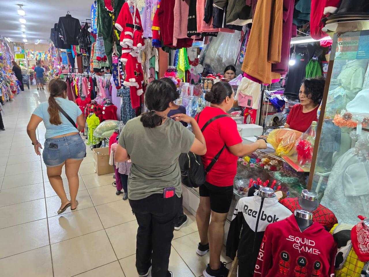 $!Pese a la adversidad, el mercado municipal de Rosario celebra su 72 aniversario