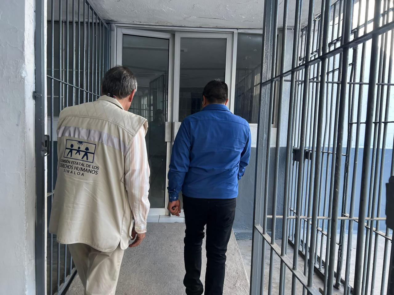 $!CEDH recorre penal de Aguaruto tras balacera del miércoles