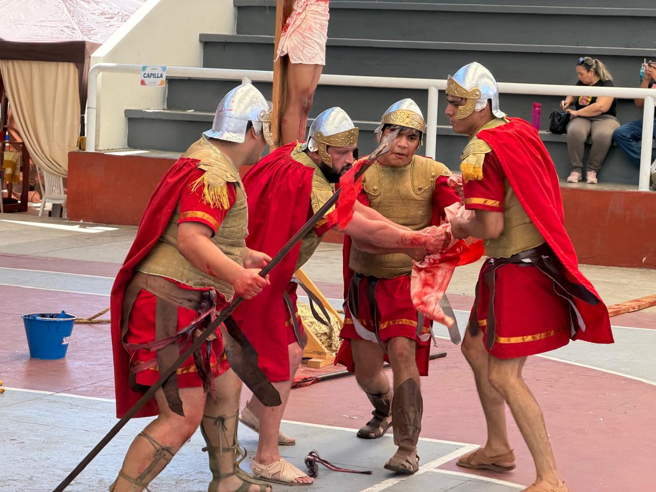 $!Con fe y participación se lleva a cabo el Viacrucis de Pajuma 2026 en Mazatlán