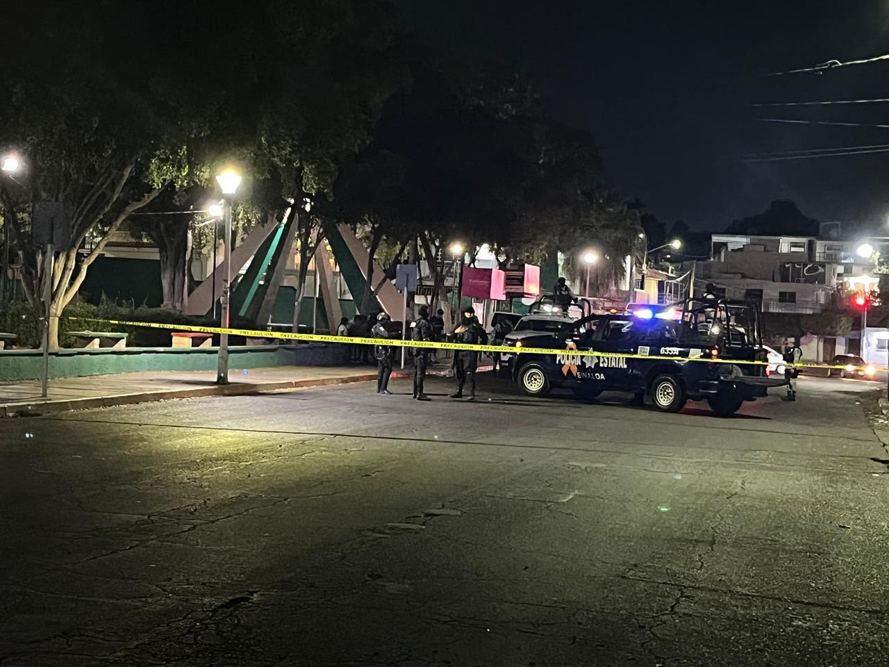 $!Atacan a balazos un minicasino de la colonia 5 de Mayo, en Culiacán