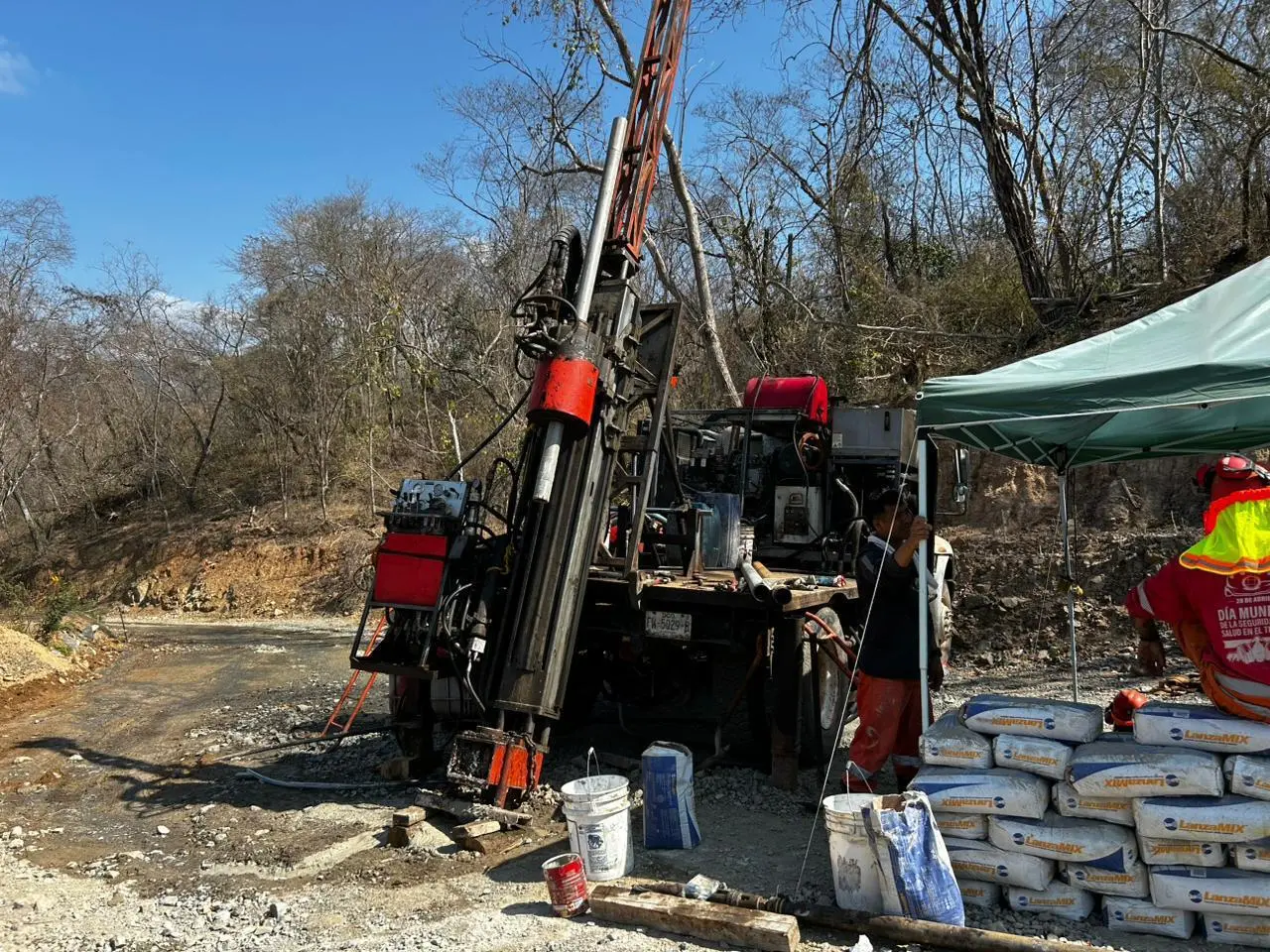 $!Promete PC Nacional ‘todos los recursos’ para rescate de mineros en Rosario