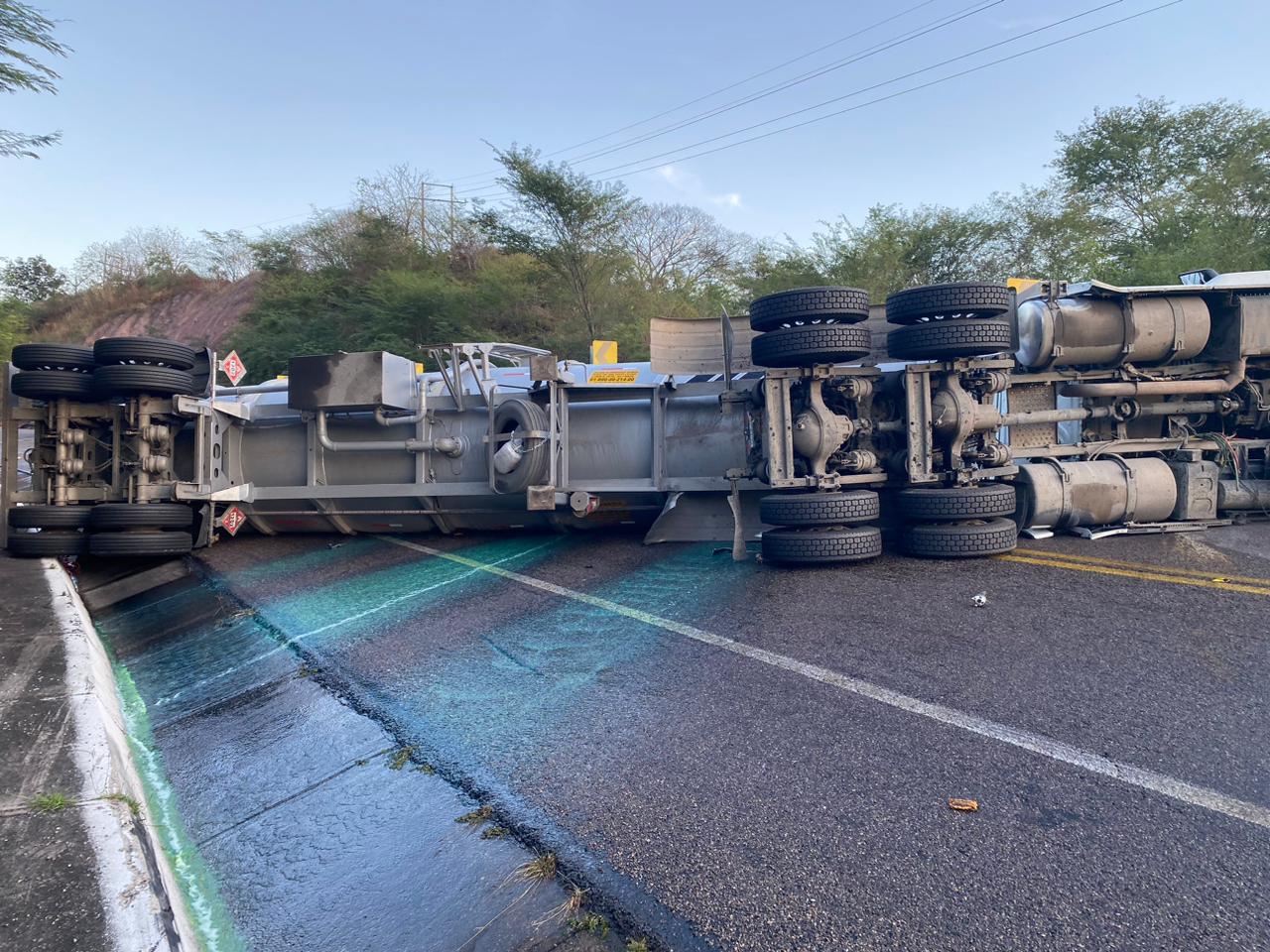 $!Alertan por cierre en la Autopista Durango-Mazatlán