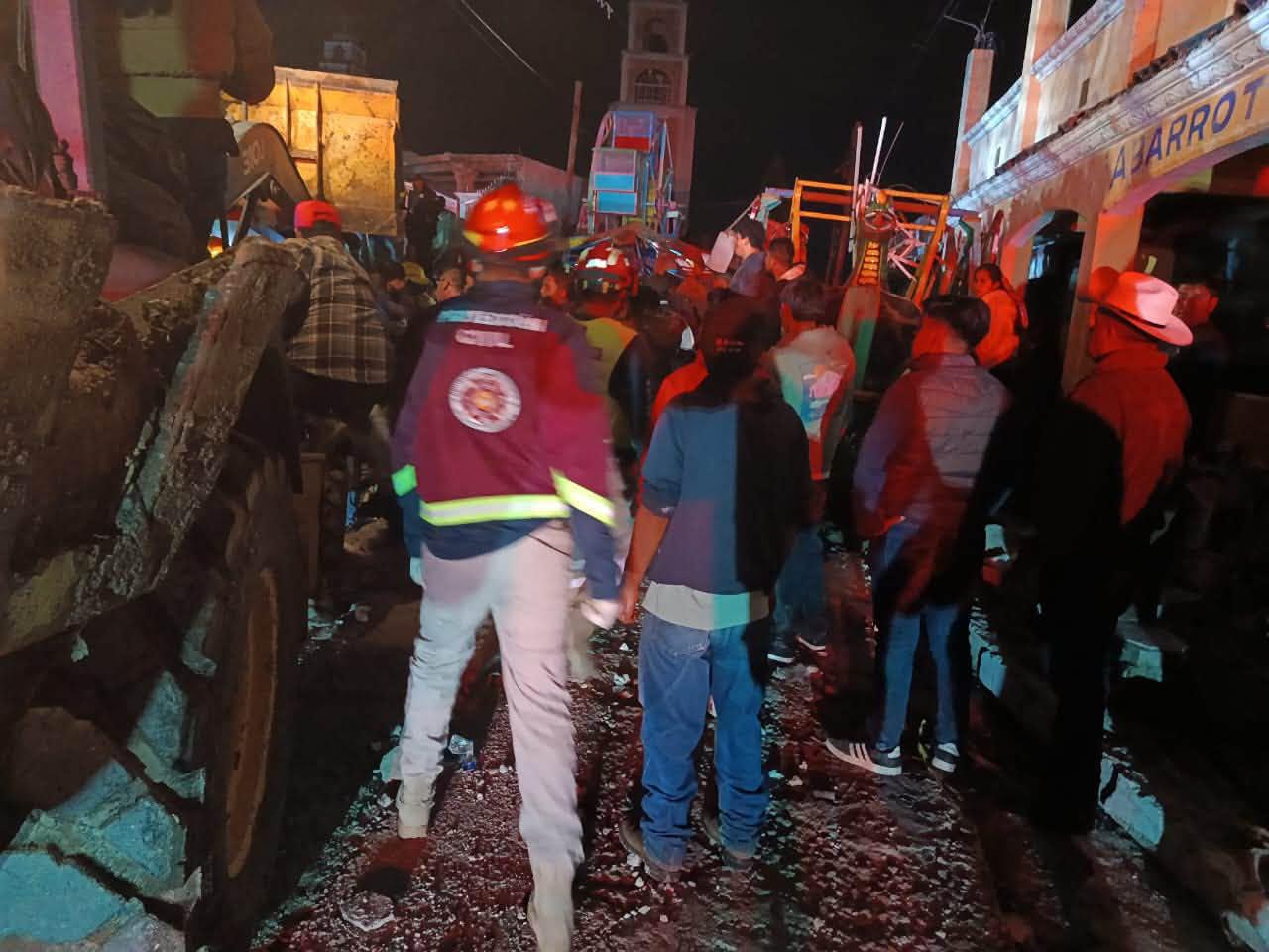 $!Explosión de pirotecnia deja 10 muertos y 49 heridos en Temascalcingo, Edomex