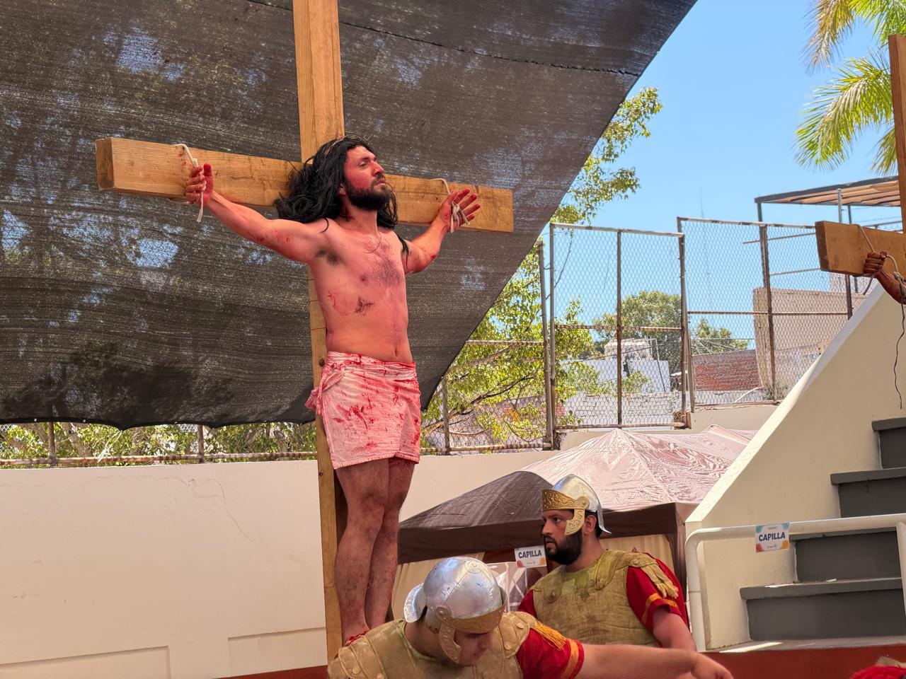 $!Con fe y participación se lleva a cabo el Viacrucis de Pajuma 2026 en Mazatlán