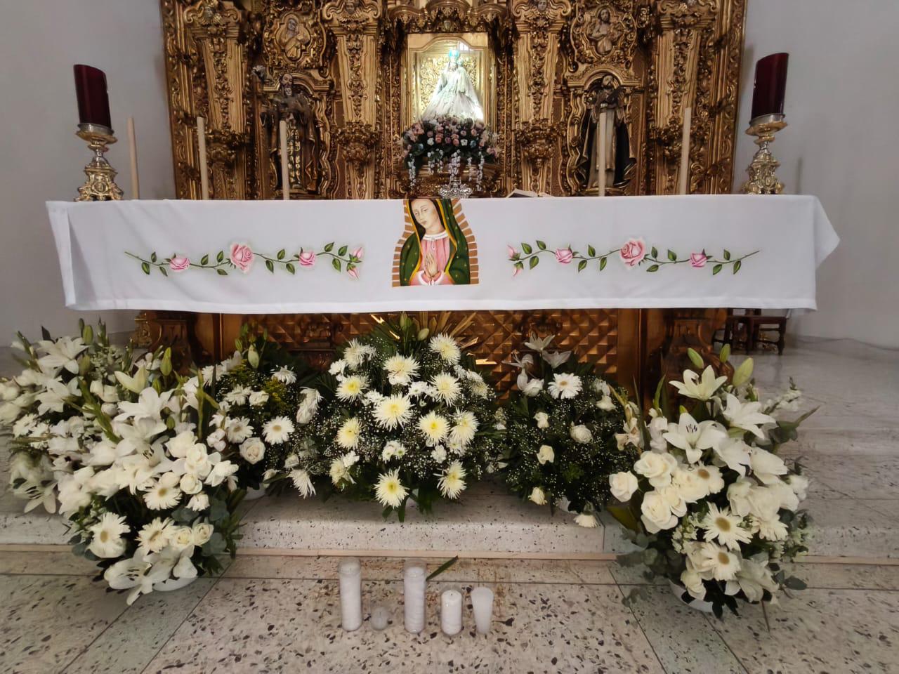 $!Jesús Francisco acude al santuario de la Virgen del Rosario para agradecer favores, la vida de su hijo y la salud de su sobrina