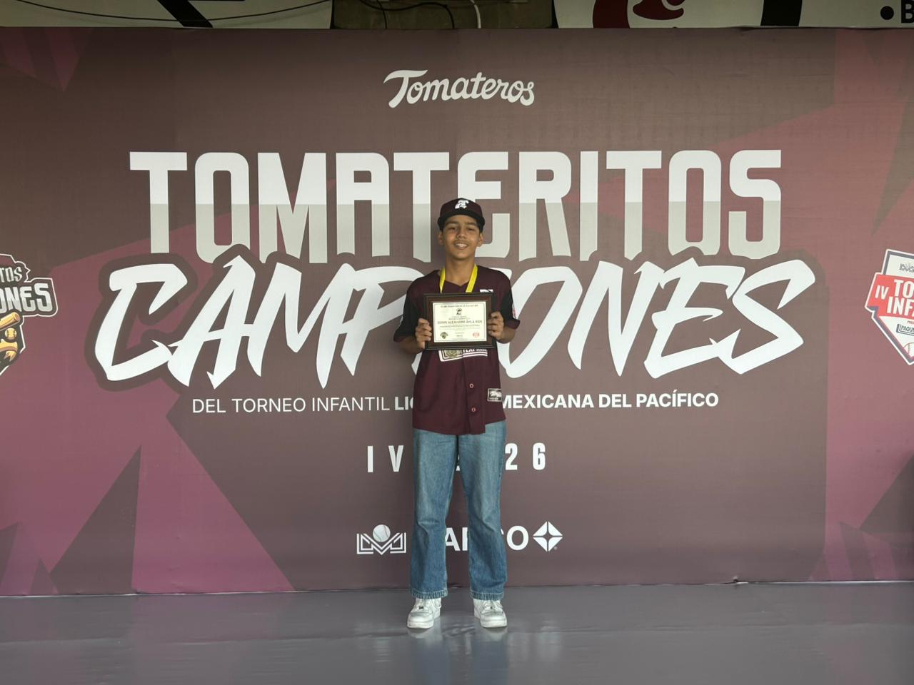 $!Recibe Club Tomateros a sus Tomateritos campeones tras triunfar en Ciudad Obregón