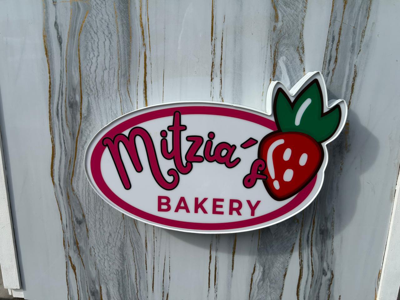 $!Endulzan la vida en medio de la adversidad: Mitzia y Alex, la familia que encontró en el cheesecake una forma de salir adelante