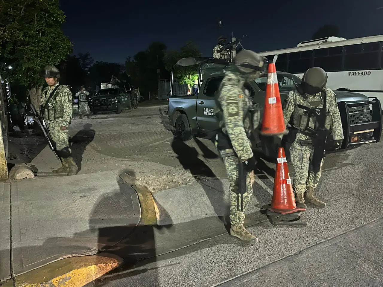 $!Asesinan a balazos a un joven en la colonia Díaz Ordaz, en Culiacán