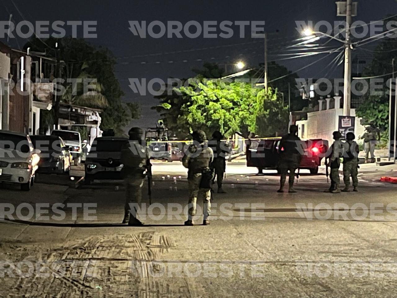 $!Disparan contra una casa y un auto en la colonia Díaz Ordaz, en Culiacán