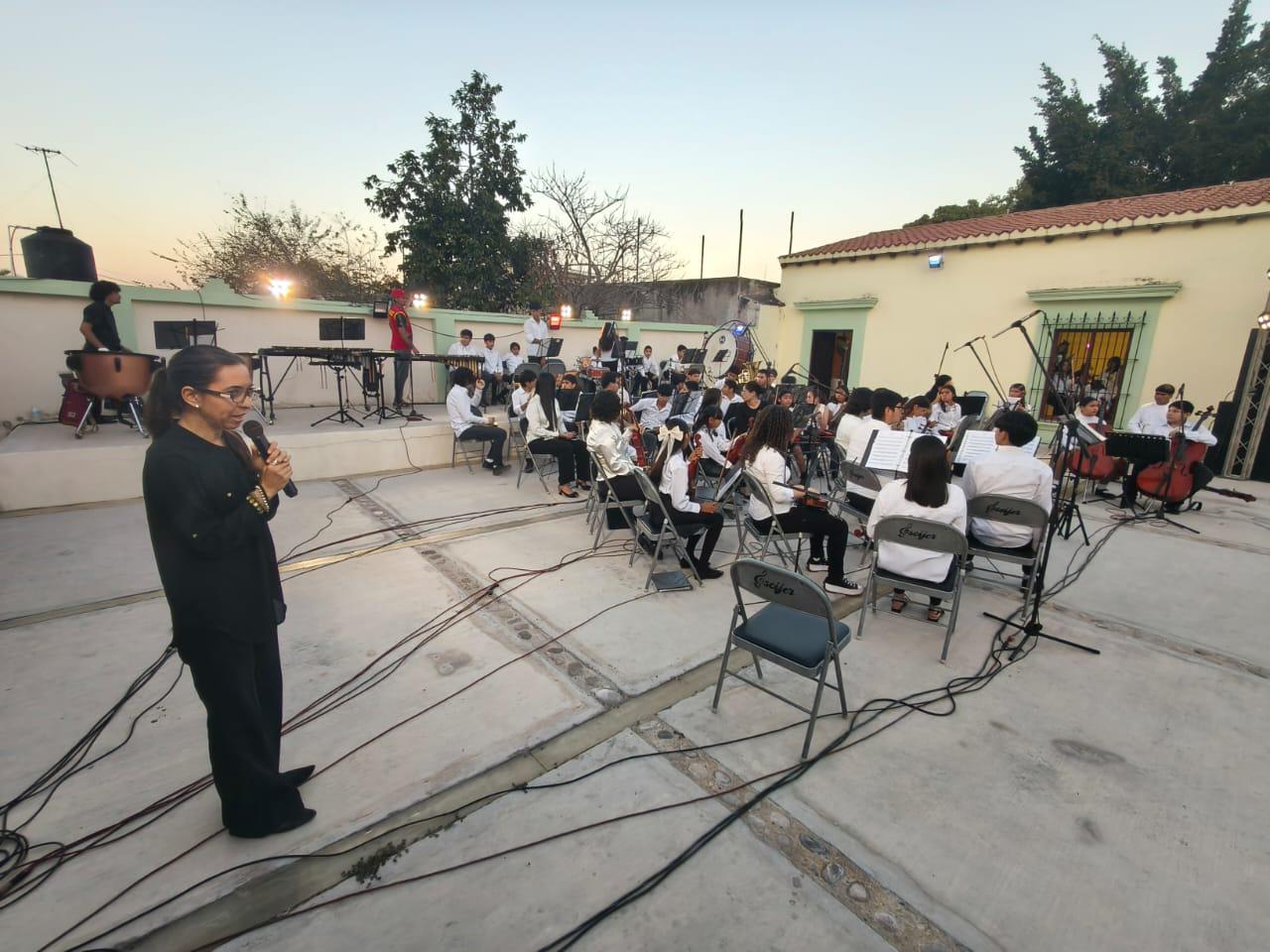 $!Orquesta Sinfónica y Coro celebran con concierto 45 años de la Casa de la Cultura en Rosario
